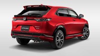 Kini giliran Honda Vezel atau HR-V spesifikasi JDM mendapat sentuhan Mugen. Mulai dari body kit lengkap hingga part lain seperti wind deflectors hingga alas lantai. Foto: Dok. Honda