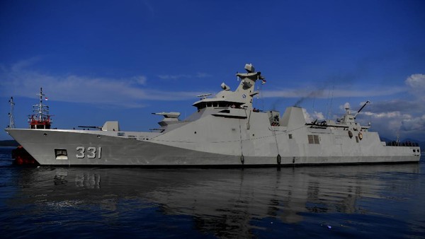 KRI Raden Eddy Martadinata-331 Berlayar Mencari KRI Nanggala 402