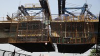 Karena proyeknya terancam mangkrak, Presiden Joko Widodo (Jokowi) bergegas menyelamatkan mega proyek Kereta Cepat Jakarta-Bandung. Jokowi memutuskan pendanaan proyek tersebut kini akan dibiayai dengan APBN. Agung Pambudhy/detikcom.