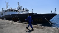 Operasi pencarian kapal selam KRI Nanggala-402 terus dilakukan hingga seluruh awal kapal selam KRI Nanggala-402 dapat dievakuasi. 4 Kapal patroli cepat pun didatangkan untuk membantu operasi pencarian kapal selam KRI Nanggala-402.