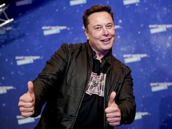 Keren! Astronaut Nyetir Kapsul SpaceX Sampai Stasiun Antariksa