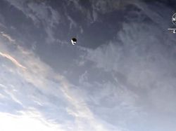 Keren! Astronaut Nyetir Kapsul SpaceX Sampai Stasiun Antariksa