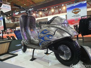 Jangan Salah! Vespa Jadul Ini Sudah Bertenaga Listrik