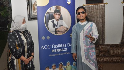 ACC Berbagi ke Pesantren Gus Miftah
