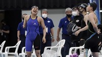 Diketahui Jepang tengah dilanda lonjakan kasus virus Corona yang membuat sejumlah wilayah dalam keadaan darurat.