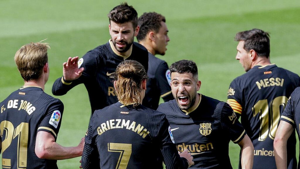 Kemenangan atas Villarreal menjadi langkah besar Barcelona menuju gelar jaura (Foto: AP/Alberto Saiz)
