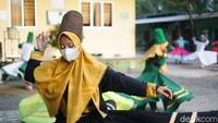 Tarian Sufi atau yang dikenal juga sebagai Whirling Dervishes dianggap dapat menjadi bagian dari meditasi diri yang kaitannya erat dengan tasawuf.