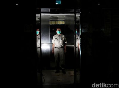 Cegah Klaster COVID-19 di Perkantoran Dengan Prokes Ketat