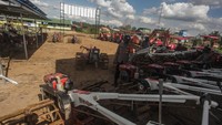Kementerian Pertanian akan mendistribusikan sebanyak 34.356 unit alat dan alsintan untuk mendorong produktivitas pertanian di 2021 terdiri dari cultivator, hand sprayer, pompa air, rice transplanter, traktor roda dua serta traktor roda empat.   