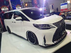 Modifikasi Toyota Alphard Ala Lexus LM 350, Mewah Banget