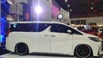 Toyota Alphard Dipermak Jadi Lexus LM 350