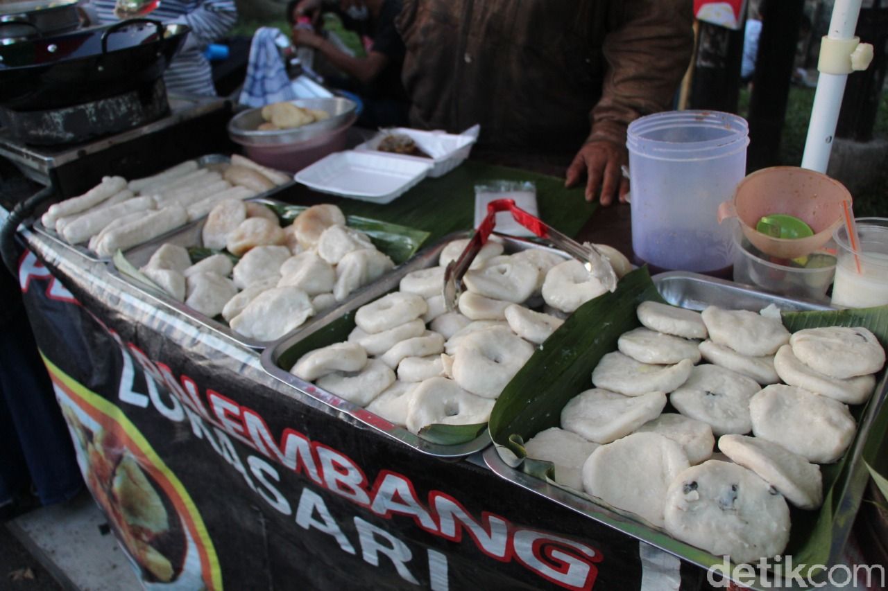 Semarak Ramadhan di Pasar Takjil Jalan Surabaya, Malang, Jawa Timur