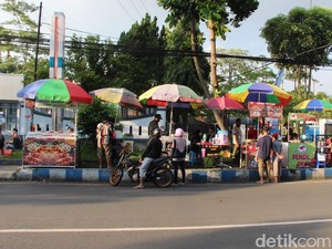 Wajib Beli! 4 Menu Takjil Enak di Pasar Ramadhan Jalan Surabaya Malang