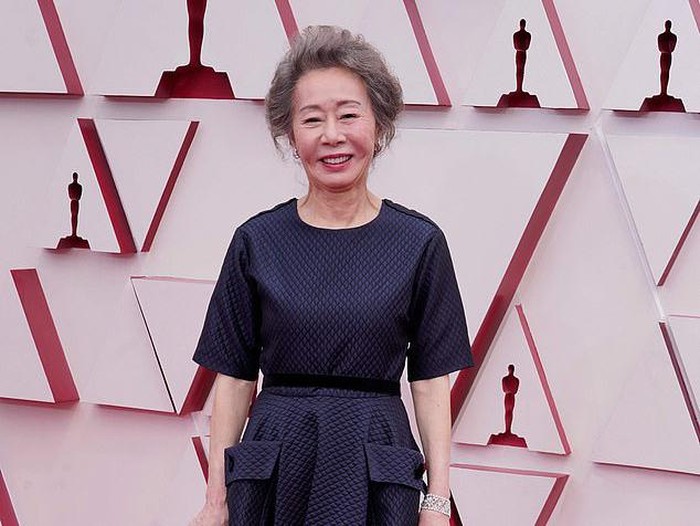 Yuh-Jung Youn, winner of the award for best actress in a supporting role for Minari, poses in the press room at the Oscars on Sunday, April 25, 2021, at Union Station in Los Angeles. (AP Photo/Chris Pizzello, Pool)