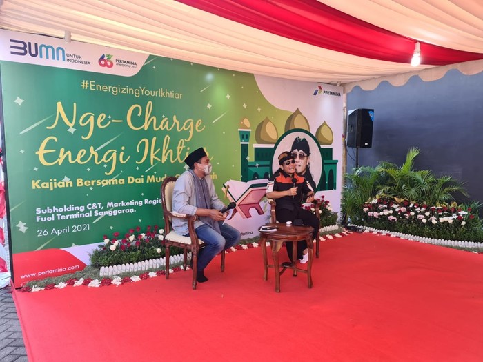 Pertamina mengadakan Kajian Ramadhan dengan menghadirkan Gus Miftah dalam acara Nge-Charge Energi Ikhtiar di Fuel Terminal Sanggaran, Bali.