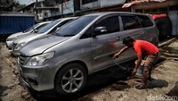 Pada dua tahun terakhir ini, sektor bisnis transportasi masih belum mendapatkan keuntungan akibat pandemi COVID-19. Hal tersebut mulai terjadi sejak di tahun 2020.  Momen tahunan yang biasanya mendapatkan keuntungan luar biasa kini harus bersabar dengan keadaan.