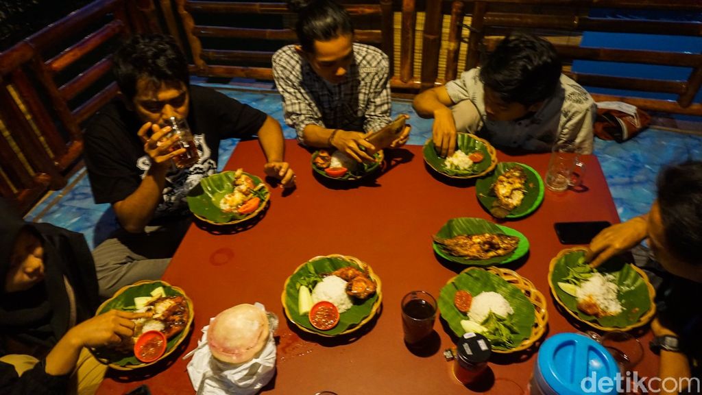 Buka Puasa dengan Gurame Bakar Nikmat di Pondok Ikan Demung -Demak, Jawa Tengah