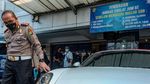 Penampakan Porsche Putih Penerobos Busway Diamankan Polisi