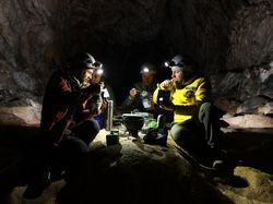 Potret Manusia Gua yang Jalani Eksperimen Buat Riset