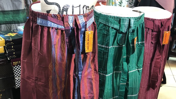 Sarung Celana Sarung Celana Motif Songket
