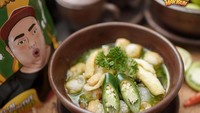Artis Ivan Gunawan menawarkan Baso Aci beragam varian, seperti original, tulang rangu, tomyum, dan sop buntut cabe ijo yang unik. Pembeliannya bisa via marketplace atau ojek online. Harga varian original sekitar Rp35.000 dan sop buntut Rp 39.000. Foto: Instagram jajanan.mak.igun