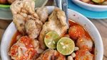 Slurpp! 20 Bakso Aci yang Pedas Kenyal Ada di Sini
