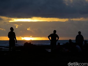 10 Tempat Favorit Menikmati Sunset di Canggu Bali