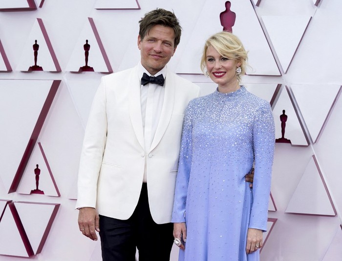 LOS ANGELES, CALIFORNIA  APRIL 25: (L-R) Thomas Vinterberg and Helene Reingaard Neumann attend the 93rd Annual Academy Awards at Union Station on April 25, 2021 in Los Angeles, California.   Chris Pizzello-Pool/Getty Images/AFP (Photo by POOL / GETTY IMAGES NORTH AMERICA / Getty Images via AFP)