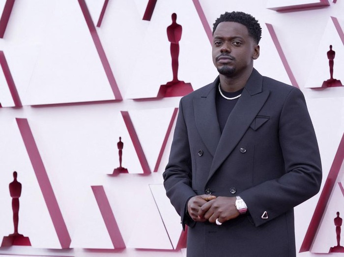 British actor Daniel Kaluuya, nominated for Actor in a Supporting Role for Judas and the Black Messiah, arrives at the Oscars on April 25, 2021, at Union Station in Los Angeles. (Photo by Chris Pizzello / POOL / AFP)