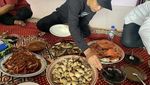 Ustaz Abdul Somad, Penggemar Berat Nasi Mandhi hingga Durian