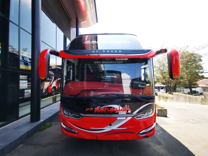 Bus suites class PO Sahaalah buatan karoseri Laksana Bus suites class PO Sahaalah buatan karoseri Laksana