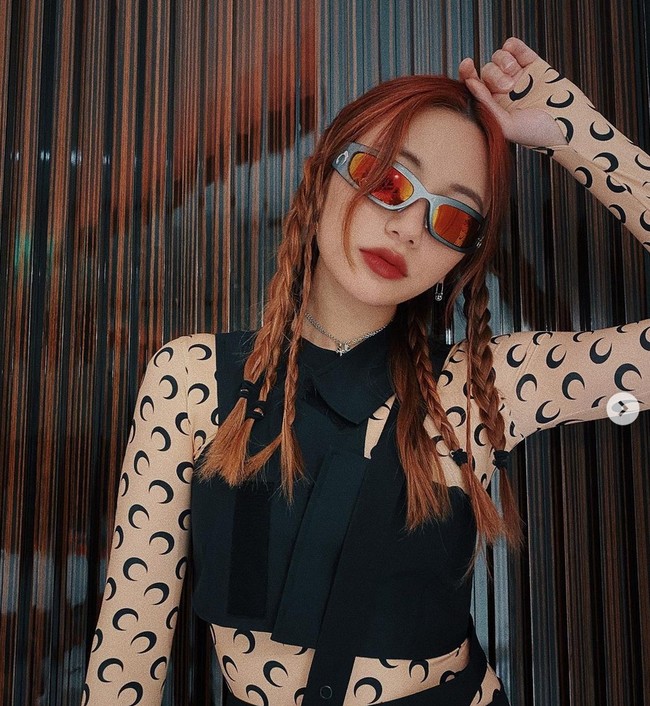 Wanita 22 tahun itu pun juga dikenal sebagai influencer. Followers Instagramnya mencapai 303 ribu. Di media sosialnya itu, Calista kerap memamerkan kehidupan mewah dan gaya fashionnya yang fancy. Foto: dok. Instagram/@xcalikins