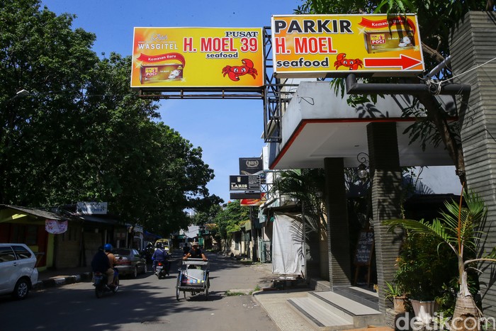 H. Moel Seafood Pusat: Kepiting Saus Padang dan Udang Bakar Nikmat di Cirebon H. Moel Seafood Pusat: Kepiting Saus Padang dan Udang Bakar Nikmat di Cirebon