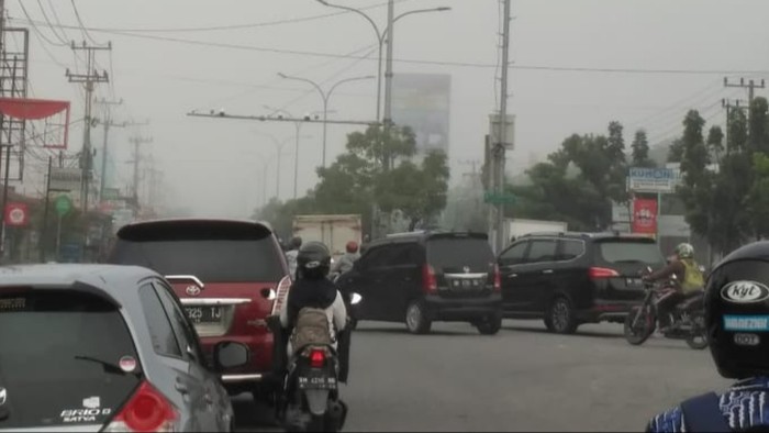 Kabut tebal selimuti Kota Pekanbaru