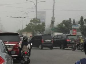 Kabut Tebal Selimuti Pekanbaru Pagi Ini