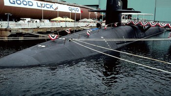 3. Ohio Class: Ohio Class adalah seri kapal selam sangat besar, baru dan canggih milik Angkatan Laut AS dengan tenaga nuklir. Biaya pembuatan per unit sekitar USD 2,97 miliar. Foto: Wikipedia