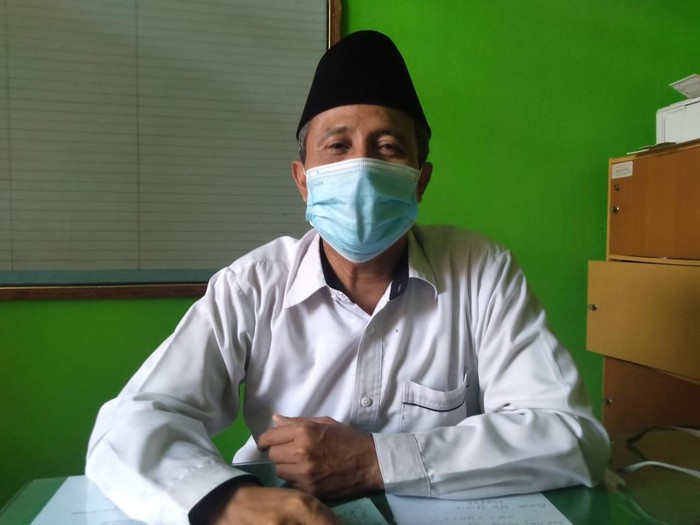 Kepala KUA Peterongan Abd Ghofur