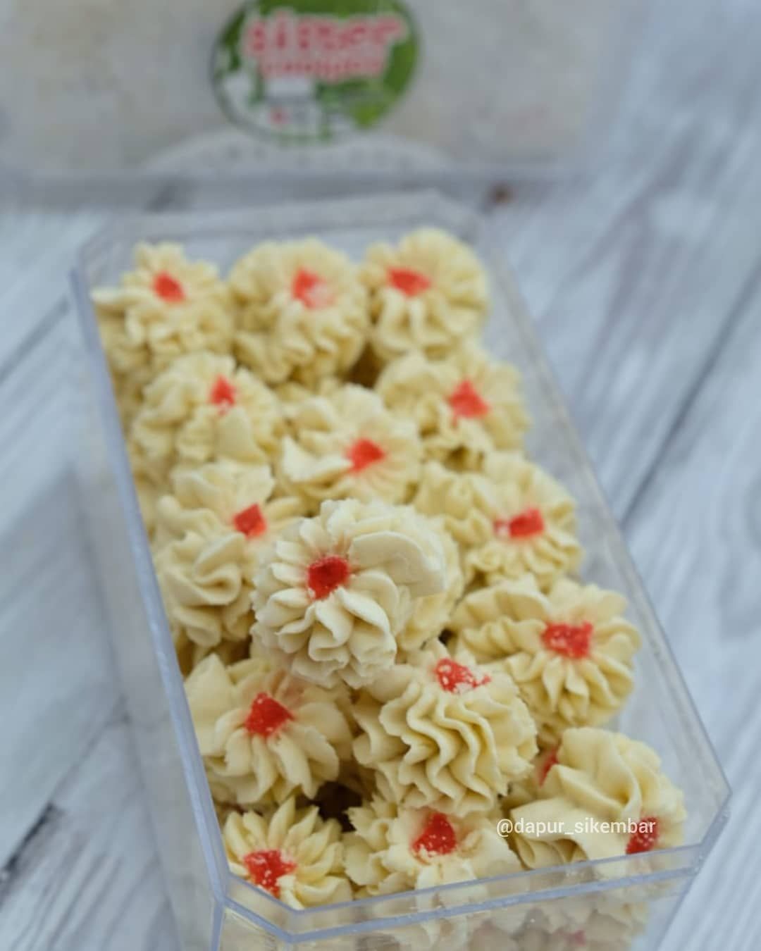 tempat beli kue kering lebaran Rp 50 ribuan di toko online Instagram.