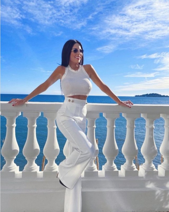 Luisa pernah mengaku bahwa sejak usia muda dia sudah tertarik pada dunia sepak bola karena ayahya. Ia pun sempat bermimpi untuk menjadi jurnalis olahraga.Foto: Instagram @marialuisajacobelli_