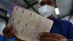 Melihat Lebih Dekat Pembuatan Mushaf Al Quran di Bandung