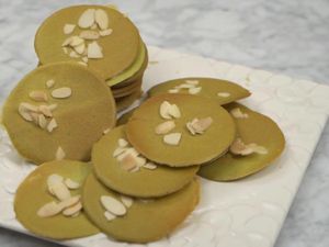 Resep Green Tea Almond Crispy Khas Surabaya