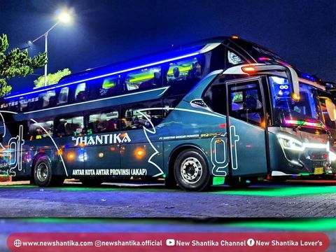 Sleeper bus PO New Shantika