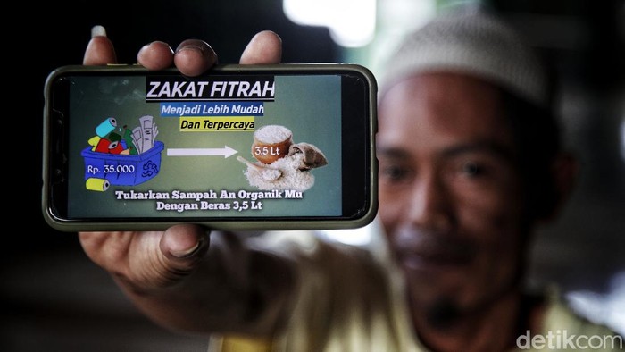 Unik! Di Sini Sampah Plastik Bisa Dipakai untuk Bayar Zakat Lho