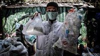 Program membayar zakat dengan menukarkan sampah plastik ini pun diharapkan dapat tersebar ke berbagai kota dan provinsi lainnya agar dapat lebih banyak masyarakat yang merasakan manfaat serta menebarkan kebaikan di bulan suci Ramadhan.