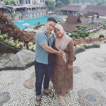 Foto Gresilia dan Sersan Satu Elektro Komunikasi Rusdiansyah Rahman.