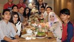 Gaya si Kembar Ridho dan Rizki DA Saat Makan dan Nongkrong Bareng