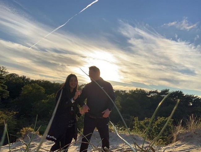 Beberapa kali, kakak Gisela Cindy ini mengunggah foto dia dan sang kekasih. Mereka pun tak malu lagi berpose mesra. (Foto: Instagram/@graciaz14)