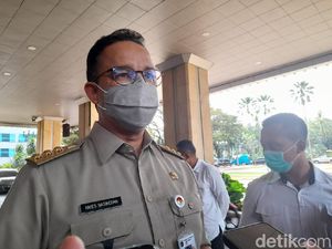 Klaster Perkantoran Melonjak, Anies Minta Masker Dipakai Terus