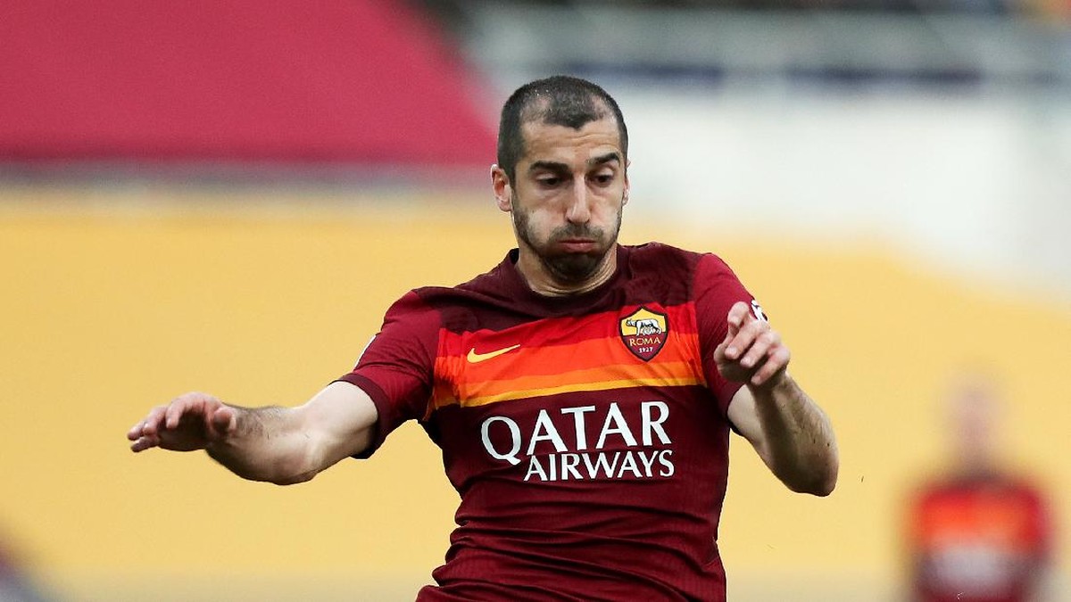 Henrikh Mkhitaryan bakal bertemu mantan klubnya, Manchester United. (Foto: Getty Images/Paolo Bruno)