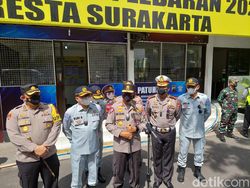Kakorlantas: Jangan Fokus Kendaraan Pribadi, Pantau Juga Pemudik Naik KA
